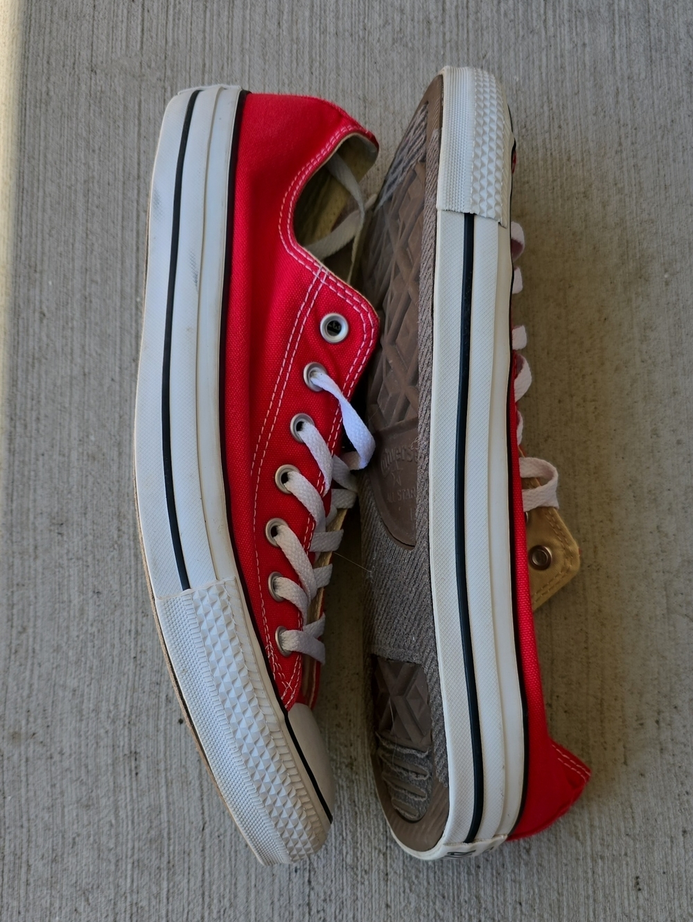 Chuck Taylor Low Top Canvas Sneakers - Red & White W14M12 #X9696 Unisex - Picture 5 of 7